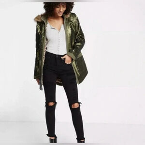 Express Green Sequin Parka‎ With Fur Lining ✨ size Small